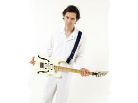 Video tutorial: Killer licks with Paul Gilbert part 1